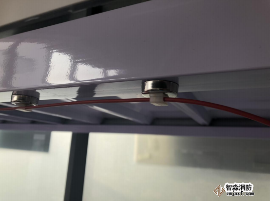 分布式光纖感溫火災(zāi)探測(cè)器貨架敷設(shè)磁鐵夾具安裝方案